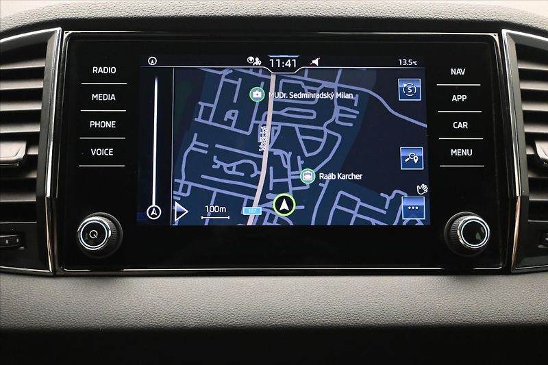 Škoda Karoq 2,0 TDI 85kW DSG VIRTUAL EL.KU - fotka 20 z 31