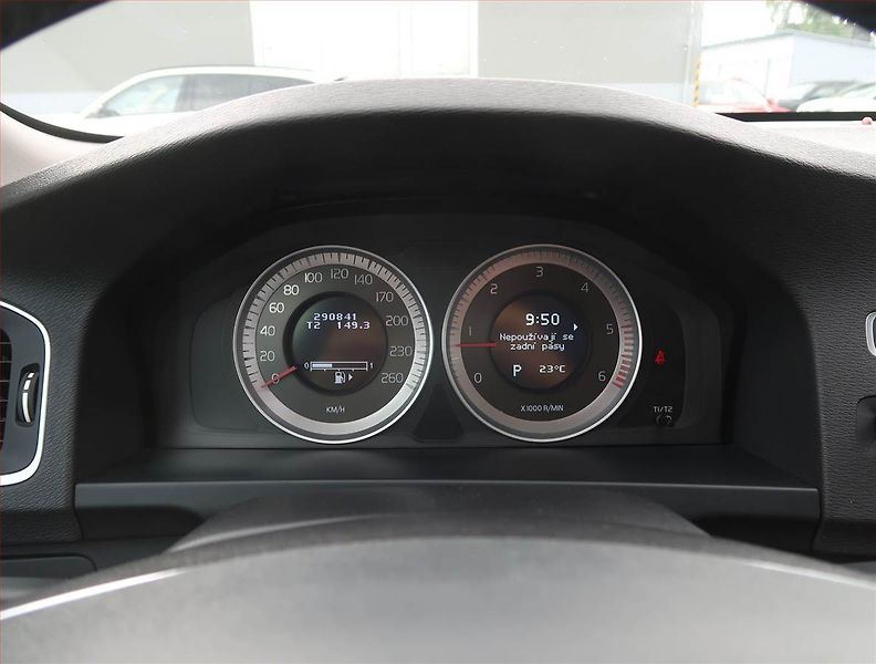Volvo S60 (2011) D3, Automat, Navi, Tempomat - fotka 11 z 19