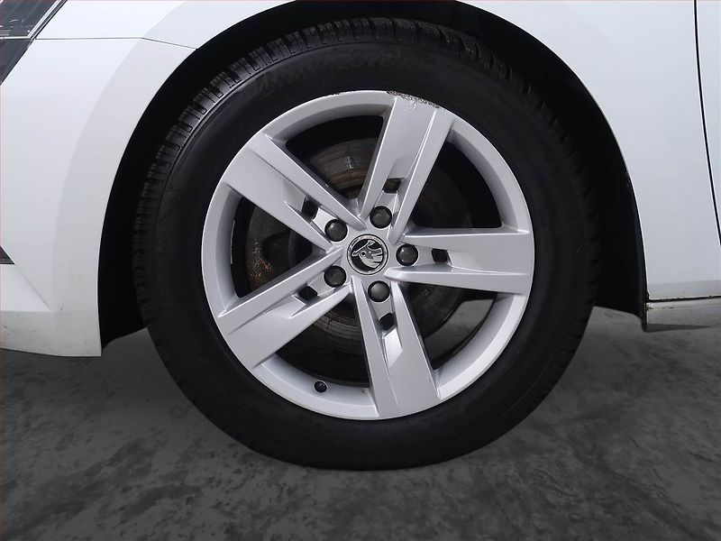 Škoda Superb (2016) Style 2.0 TDI, 4X4, Automat - fotka 15 z 23