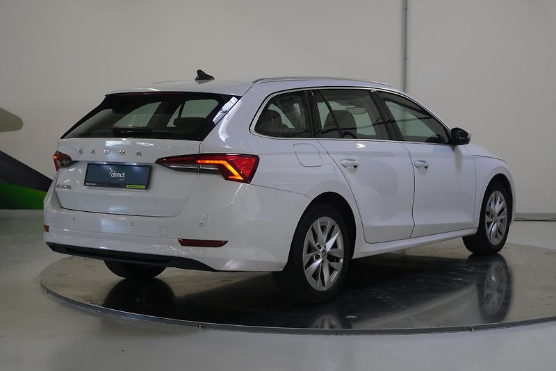 Škoda Octavia - fotka 2 z 25