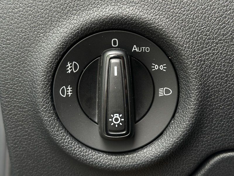 Škoda Fabia 1.0TSi 116PS Monte Carlo Bi-LE - fotka 15 z 36