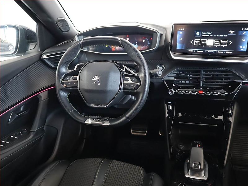 Peugeot 2008 (2021) GT 1.5 BlueHDi, Automat - fotka 7 z 24