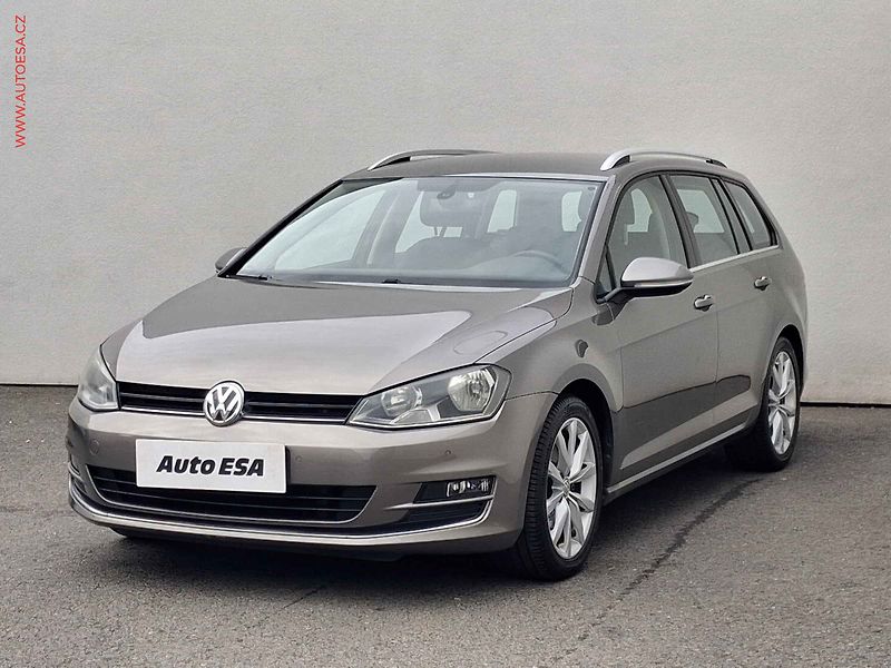 Volkswagen Golf (2014) 2.0TDi, Highline, navi - fotka 3 z 18