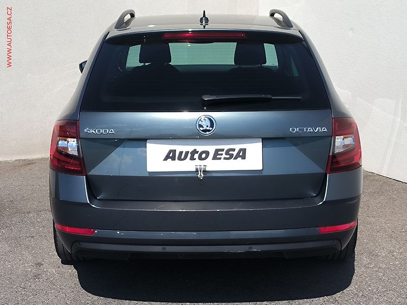 Škoda Octavia (2017) 1.8 TSi, Drive, DSG, LED, - fotka 5 z 25