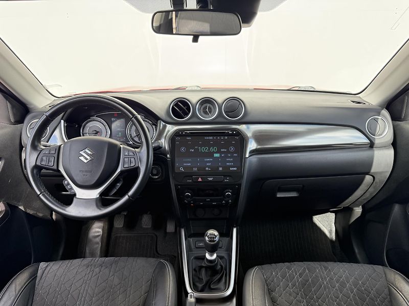 Suzuki Vitara 1.4 BoosterJet 95kW Elegance - fotka 5 z 23