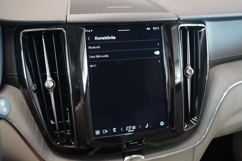 Volvo XC60 T8 Ultra Dark PHEV, Pano, 360° - fotka 36 z 48