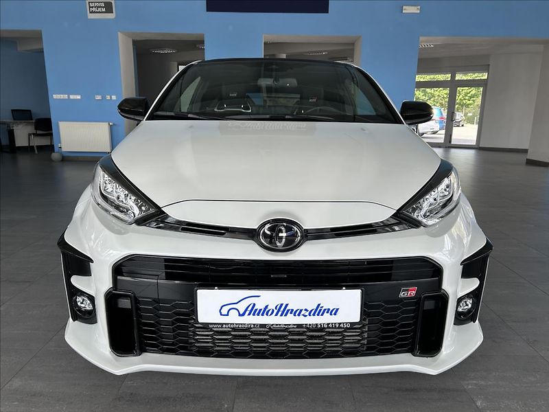 Toyota GR Yaris 1,6   ČR,CIRCUIT PACK,FULL PPF - fotka 2 z 36