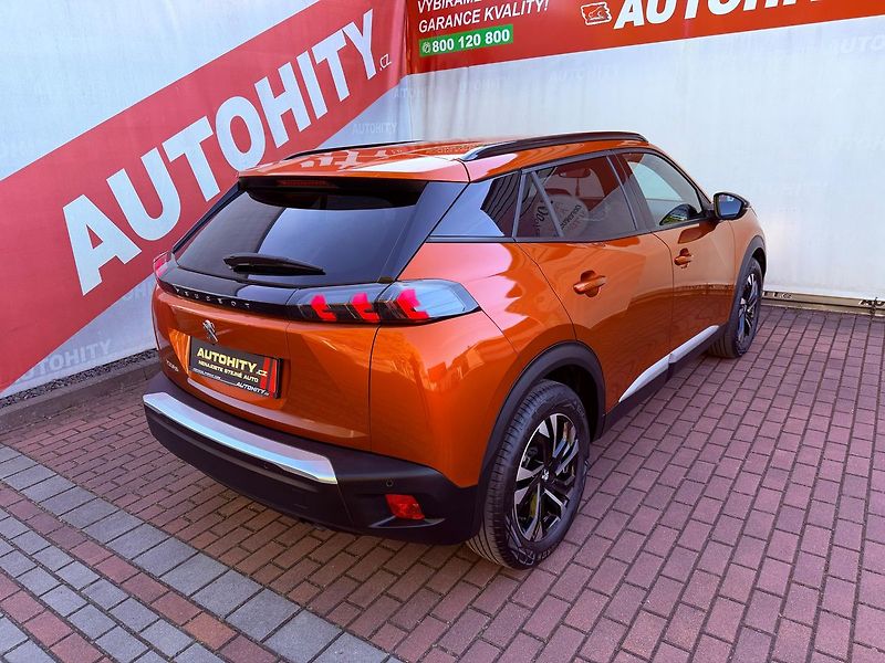 Peugeot 2008 1.2 PureTech Allure, Záruka - fotka 9 z 28