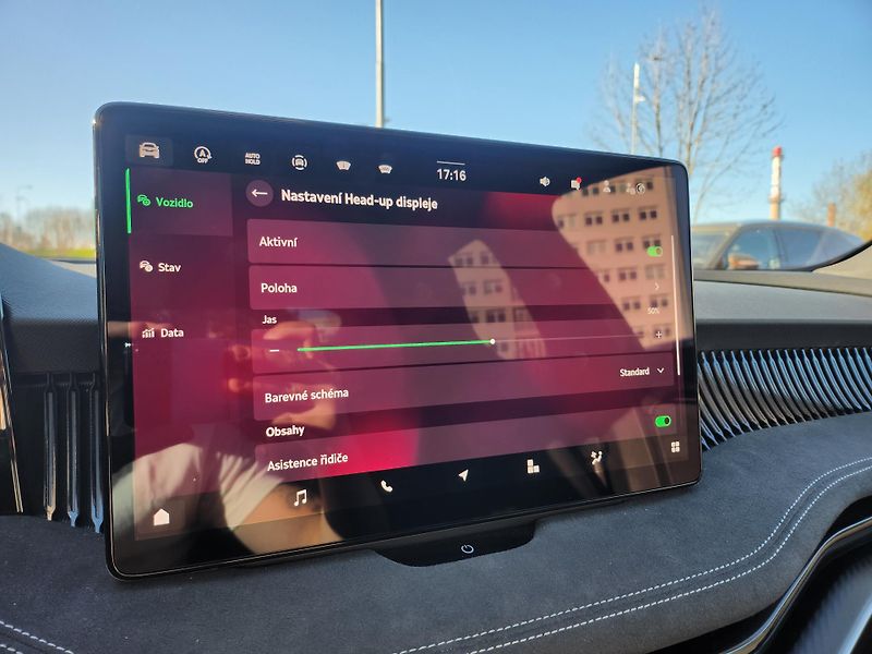 Škoda Superb Sportline 2.0 TDI 142kw DSG 4x - fotka 21 z 29