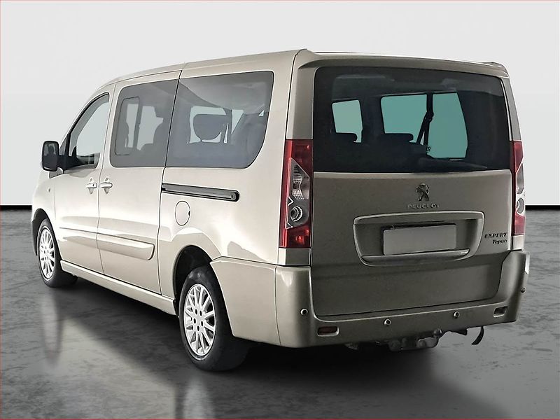 Peugeot Expert (2015) 2.0 HDi, Bus, 8Míst, ČR, DPH - fotka 4 z 16