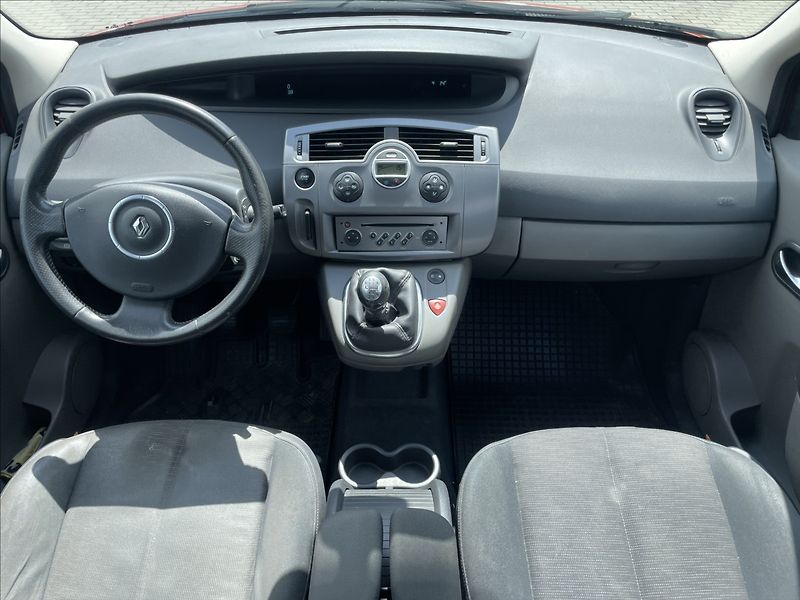 Renault Grand Scénic 1,5 Dci 78kw ESP Tažné Klimatr - fotka 11 z 30