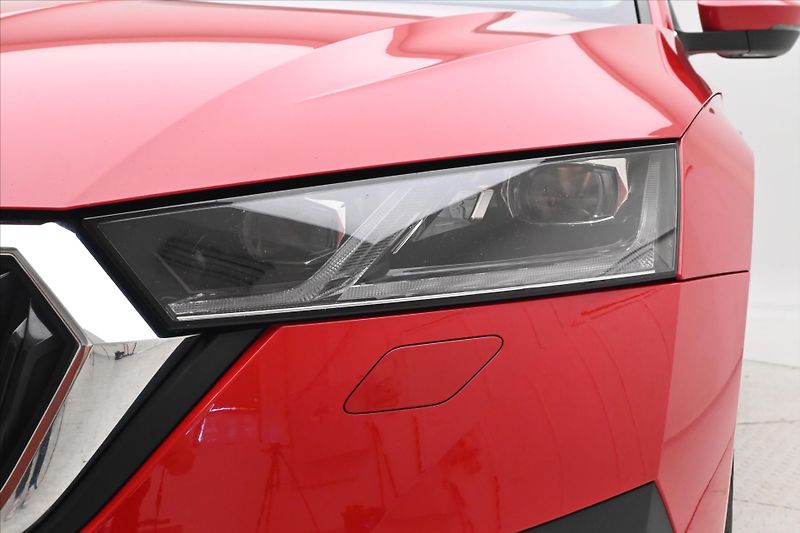 Škoda Octavia 1,4 TSI iV 110kW DSG Style SoH - fotka 30 z 32