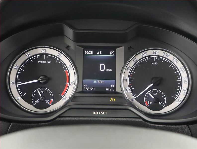 Škoda Octavia (2017) Style 1.8 TSI, Serv.kniha - fotka 11 z 22