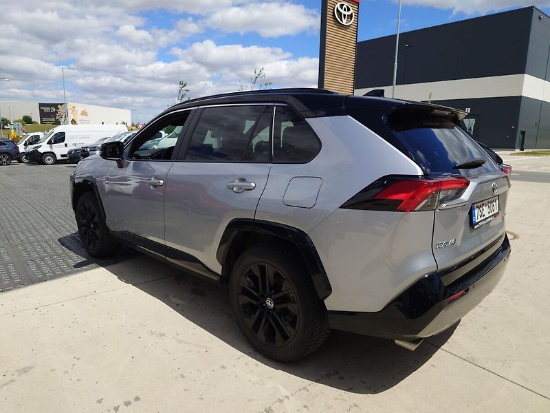 Toyota RAV4 SELECTION 4x4 2.5L HYBRID - fotka 5 z 14