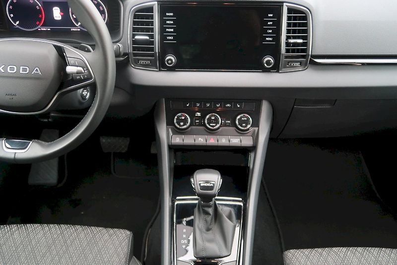 Škoda Karoq (2025) Top Selection 1.5 TSI 110 kW D - fotka 22 z 28