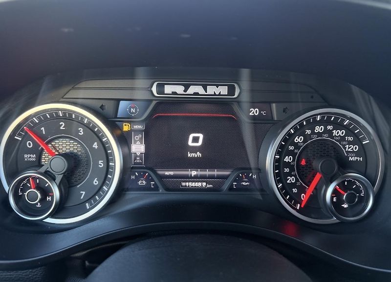 Dodge RAM (2026) +HEMI+DPH+OFFROAD PAKET+ - fotka 22 z 25