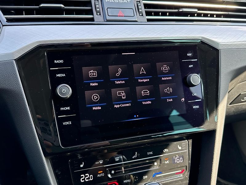 Volkswagen Passat Business 2.0 TDI 110 kW DSG Va - fotka 22 z 26
