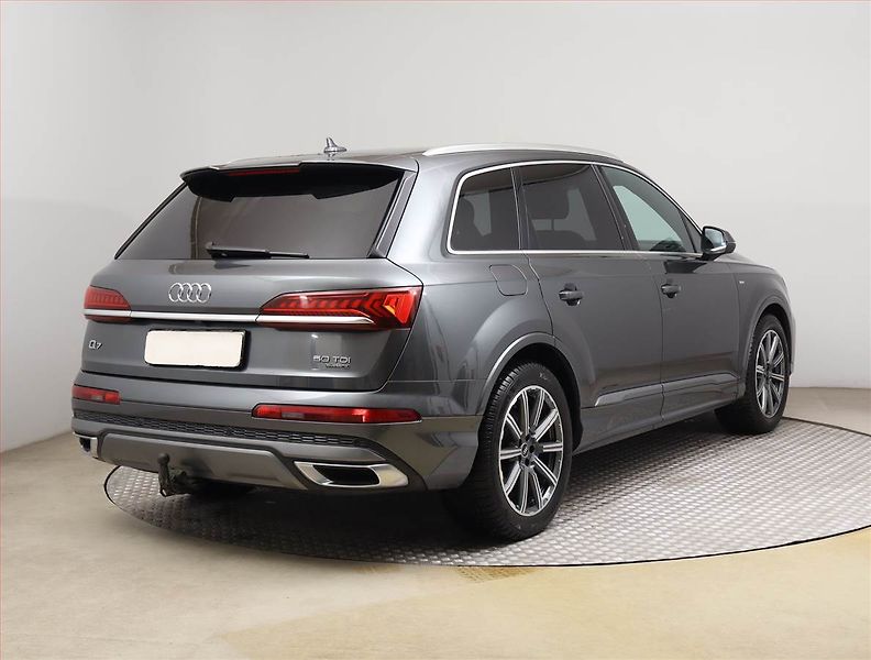 Audi Q7 (2021) 50 TDI - fotka 5 z 31