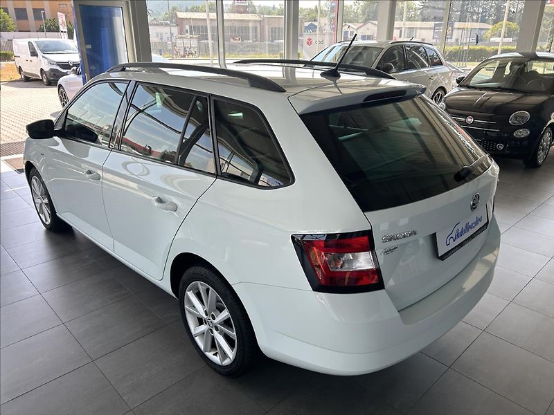 Škoda Fabia 1,0   TSI,CLEVER,SERVISKA,ACC - fotka 4 z 24