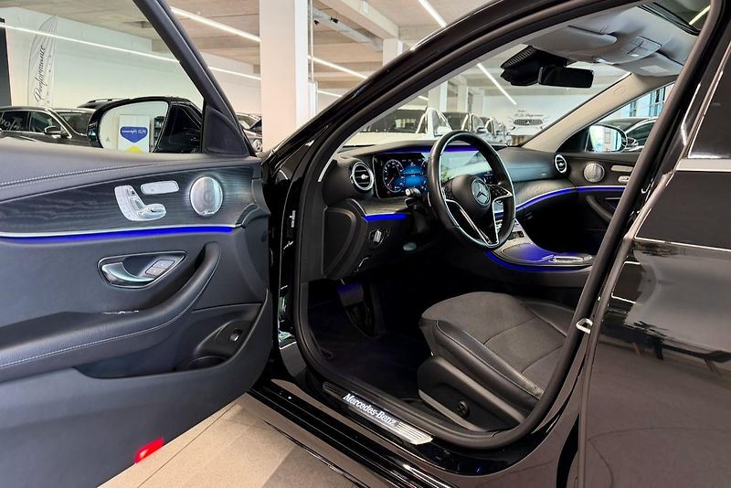 Mercedes-Benz Třídy E (2020) E 220d 4Matic AMG Line - fotka 46 z 112