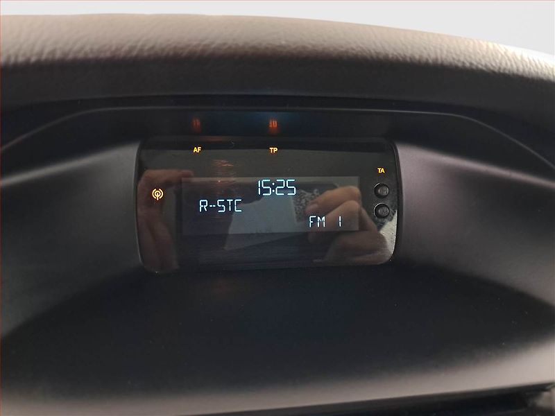 Ford Focus (2018) 1.6 i - fotka 13 z 16