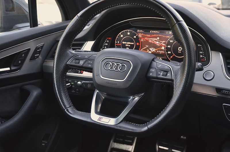 Audi Q7 (2016) 3.0TDi Q S-Line 1.MAJ./ VÝBAVA - fotka 26 z 51