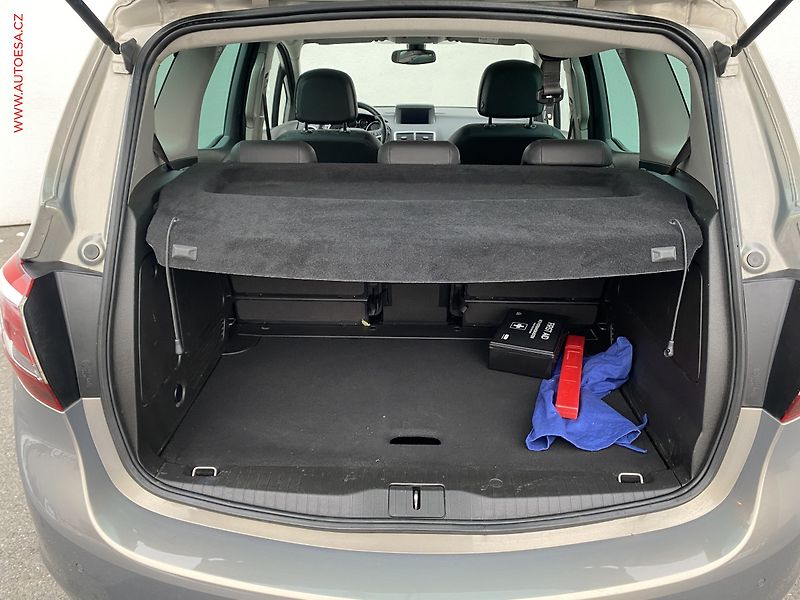 Opel Meriva (2015) 1.6 CDTi, Innovation, kamera - fotka 7 z 19