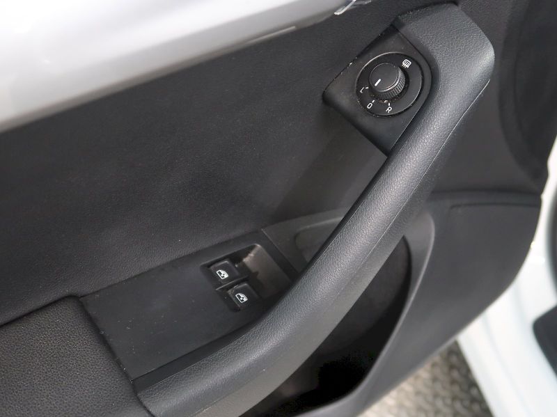 Škoda Octavia (2016) ACTIVE 1.6TDI 81KW SERVIS ROZV - fotka 21 z 25