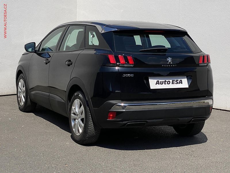 Peugeot 3008 (2020) 1.2PT, Active, AT - fotka 6 z 17