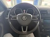 Škoda Yeti 2,0   TDI,DRIVE,TAŽNÉ,SERVISKA - náhled 14