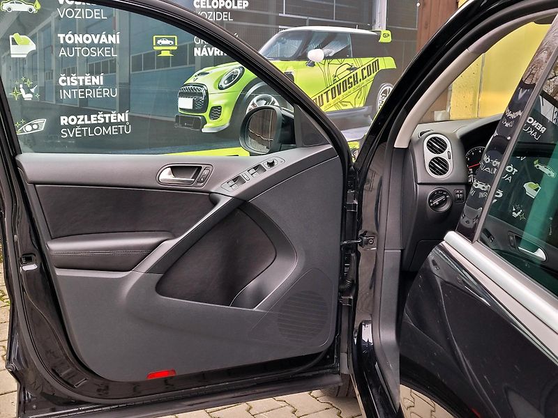 Volkswagen Tiguan 1,4 TSi 4motion SPORT SERV.KN - fotka 38 z 40