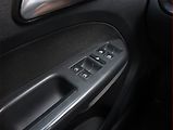 Volkswagen Touran (2008) 2.0 TDI, Tempomat - náhled 13