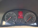 Volkswagen Touran 2,0 TDi, 7 míst, TZ - náhled 13