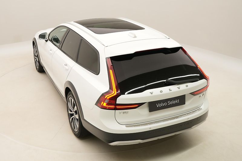 Volvo V90 CC B4 AWD PLUS AUT - fotka 18 z 56