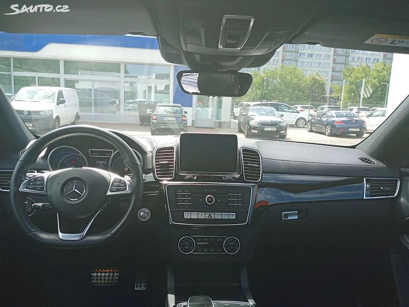 Mercedes-Benz GLE COUPE 450 AMG 3.0 270kW - fotka 11 z 36
