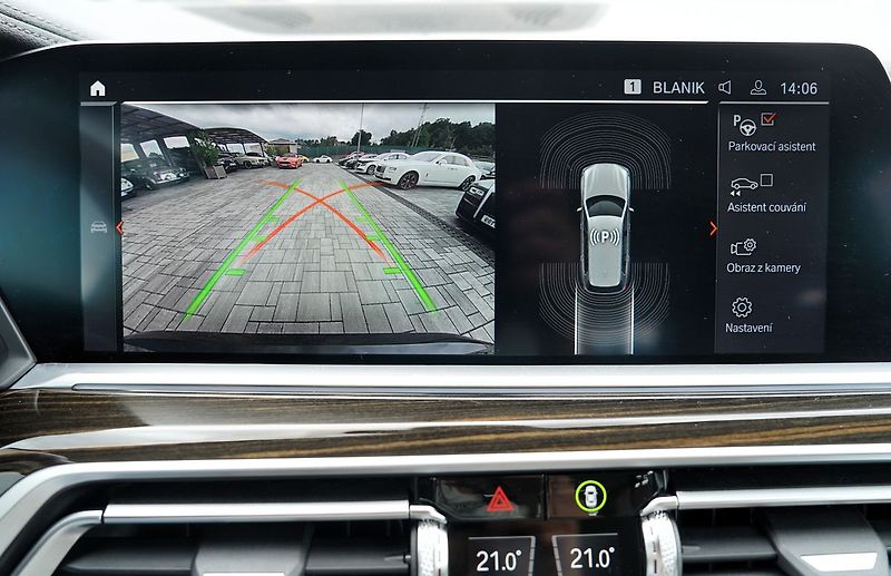 BMW X7 40i xDrive/panorama/7 míst - fotka 45 z 47
