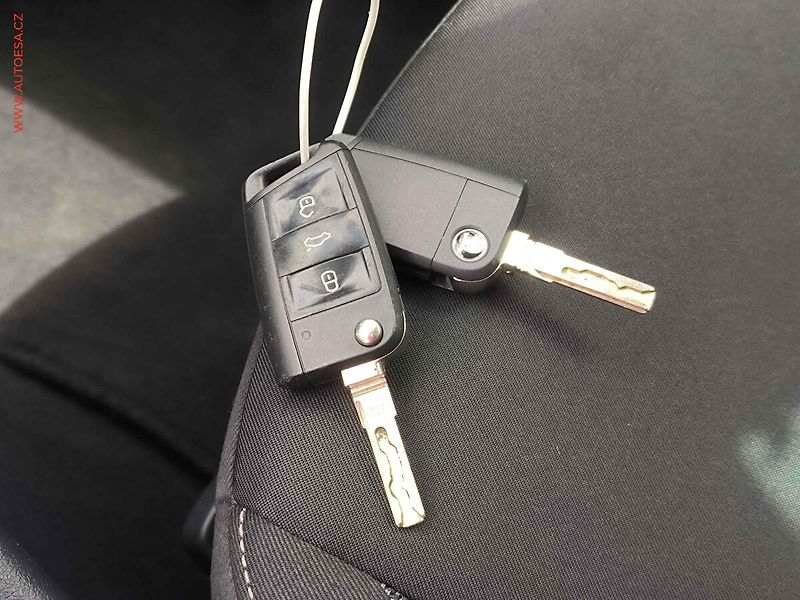 Škoda Octavia (2019) 1.6 TDi, Ambition, DSG - fotka 23 z 23