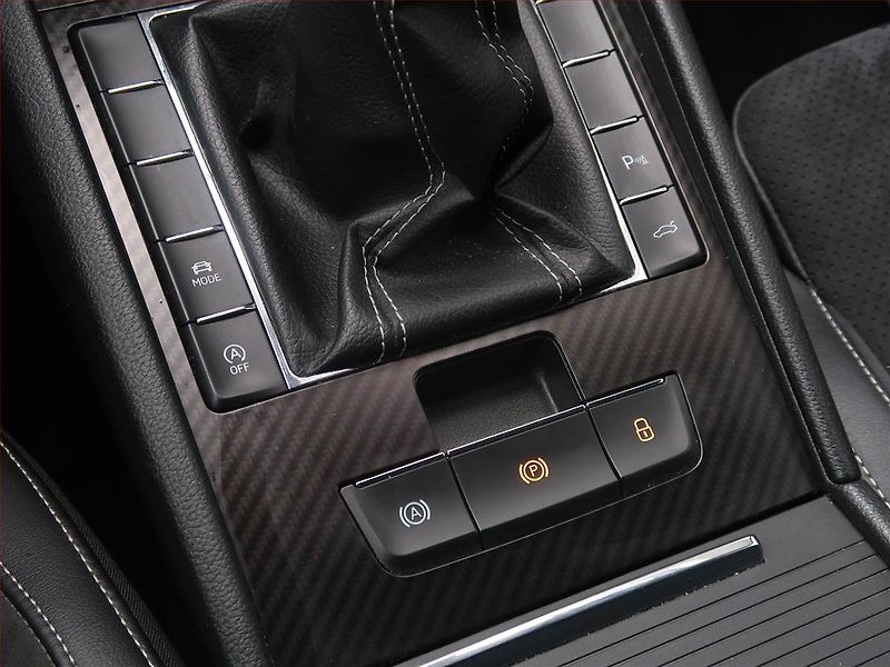 Škoda Superb (2020) Sportline 1.5 TSI - fotka 17 z 28