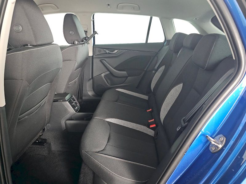 Škoda Scala (2025) 1.0TSi 85kW SELCTION TAŽNÉ - fotka 7 z 29