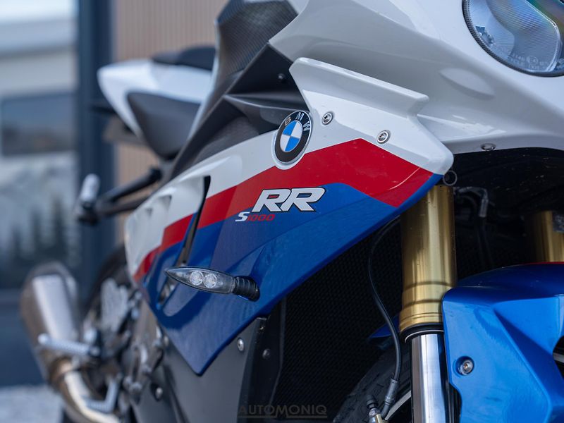 BMW S 1000 RR (2011) TOP stav, Akrapovič, nepadnutá - fotka 4 z 11