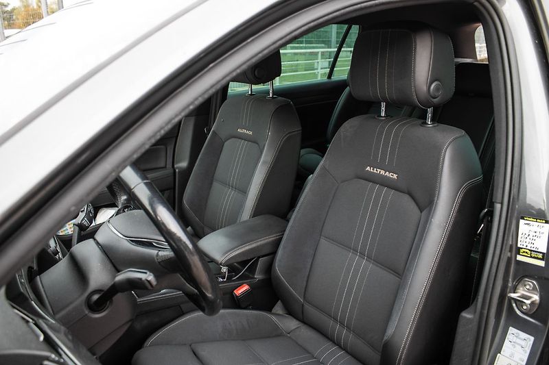 Volkswagen Passat - fotka 10 z 31