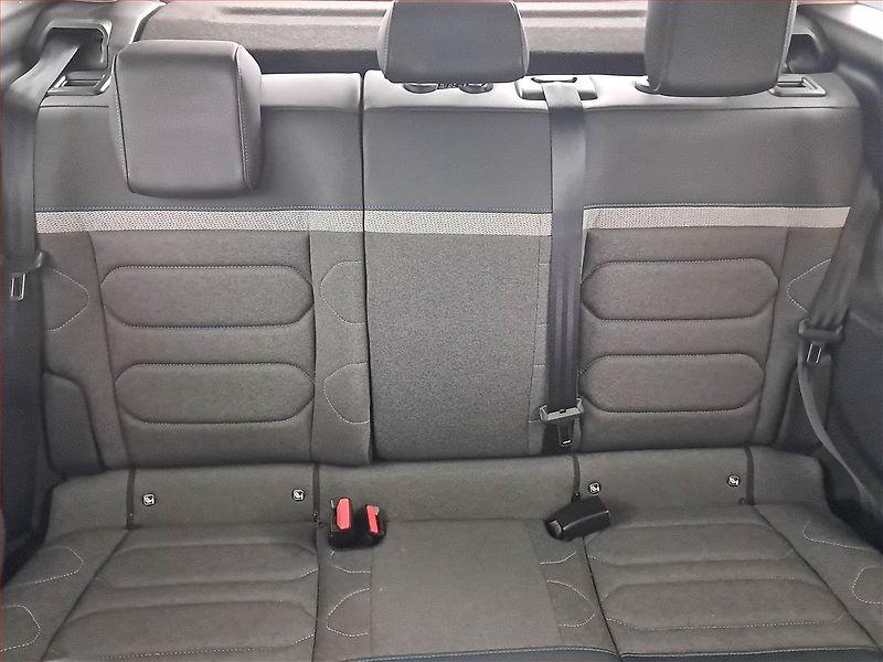 Citroën C4 (2021) 1.2 PureTech, ČR,1.maj - fotka 10 z 21