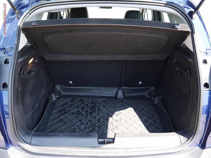 Opel Crossland (2021) 1.2 T, ČR, Innovation, AT, - fotka 7 z 26