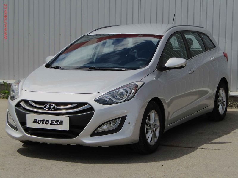 Hyundai i30 (2013) 1.6CRDi, ČR, Klima - fotka 3 z 18