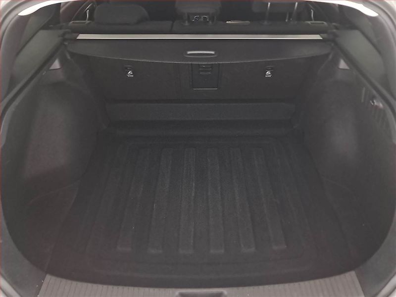 Hyundai i30 (2023) Smart 1.0 T-GDI - fotka 14 z 17