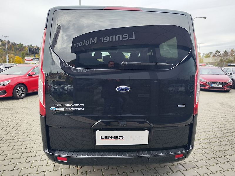 Ford Tourneo Custom 2.0 EcoBlue/125kW Titanium L2 - fotka 6 z 30