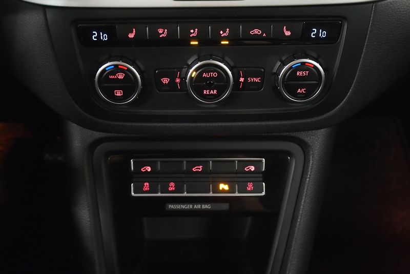 Seat Alhambra - fotka 24 z 30