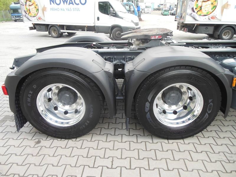 DAF XF XF530 FTT, 6x4, Retarder, Soup - fotka 11 z 27