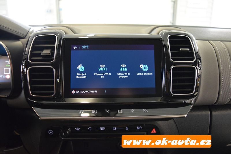 Citroën C5 Aircross HYBRID 225 ě-EAT8 165 kW-DPH - fotka 52 z 68