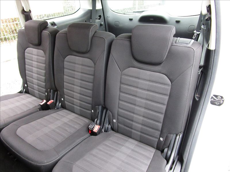 Ford Galaxy 1.5 EcoBoost, aut. Klima, 7 mí - fotka 30 z 46